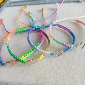 Náramky bez ozdob i s ozdobami