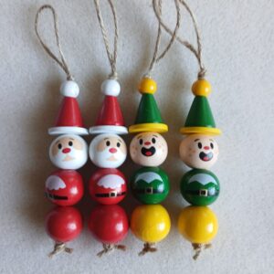 Dřevěné přívěsky na stromeček