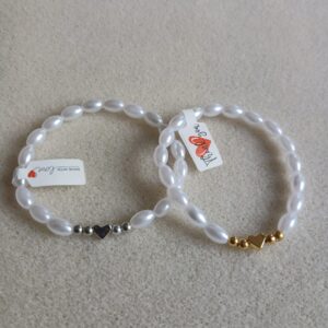 Náramek z oválných perliček