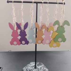 Vyřezávaná  velikonoční dekorace 12